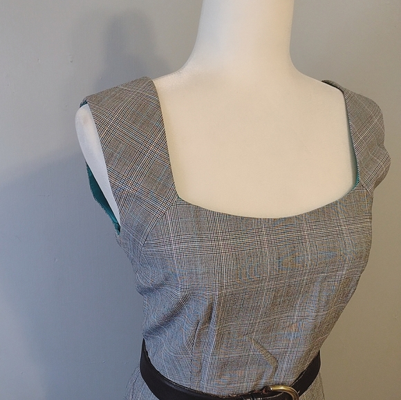 Tahari | Plaid Sleeveless Midi Dress - Picture 2 of 6